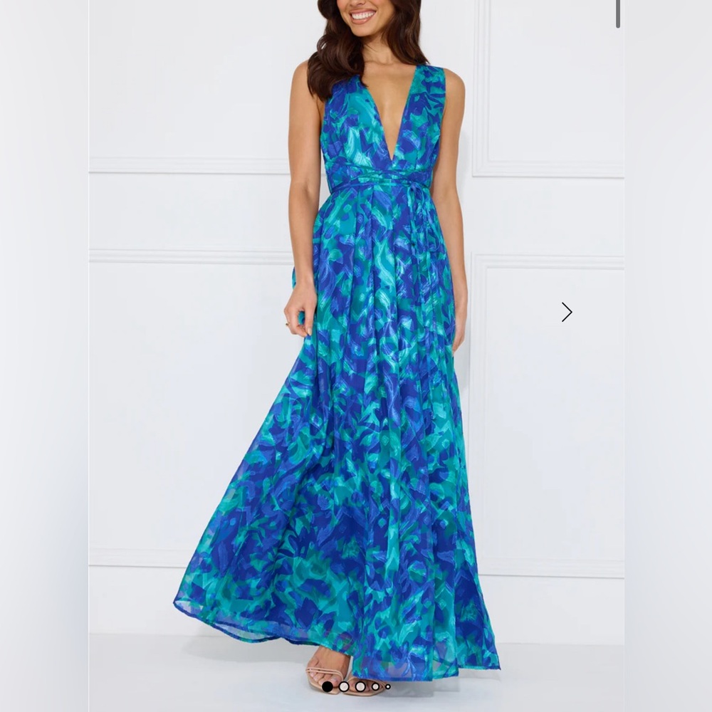 Hello Molly Gown